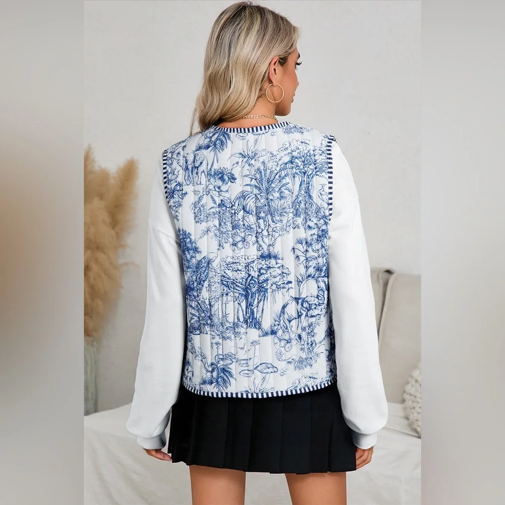 Safari Toile Quilted Vest Blue White Jungle Animals Tie Front Elephants Size L